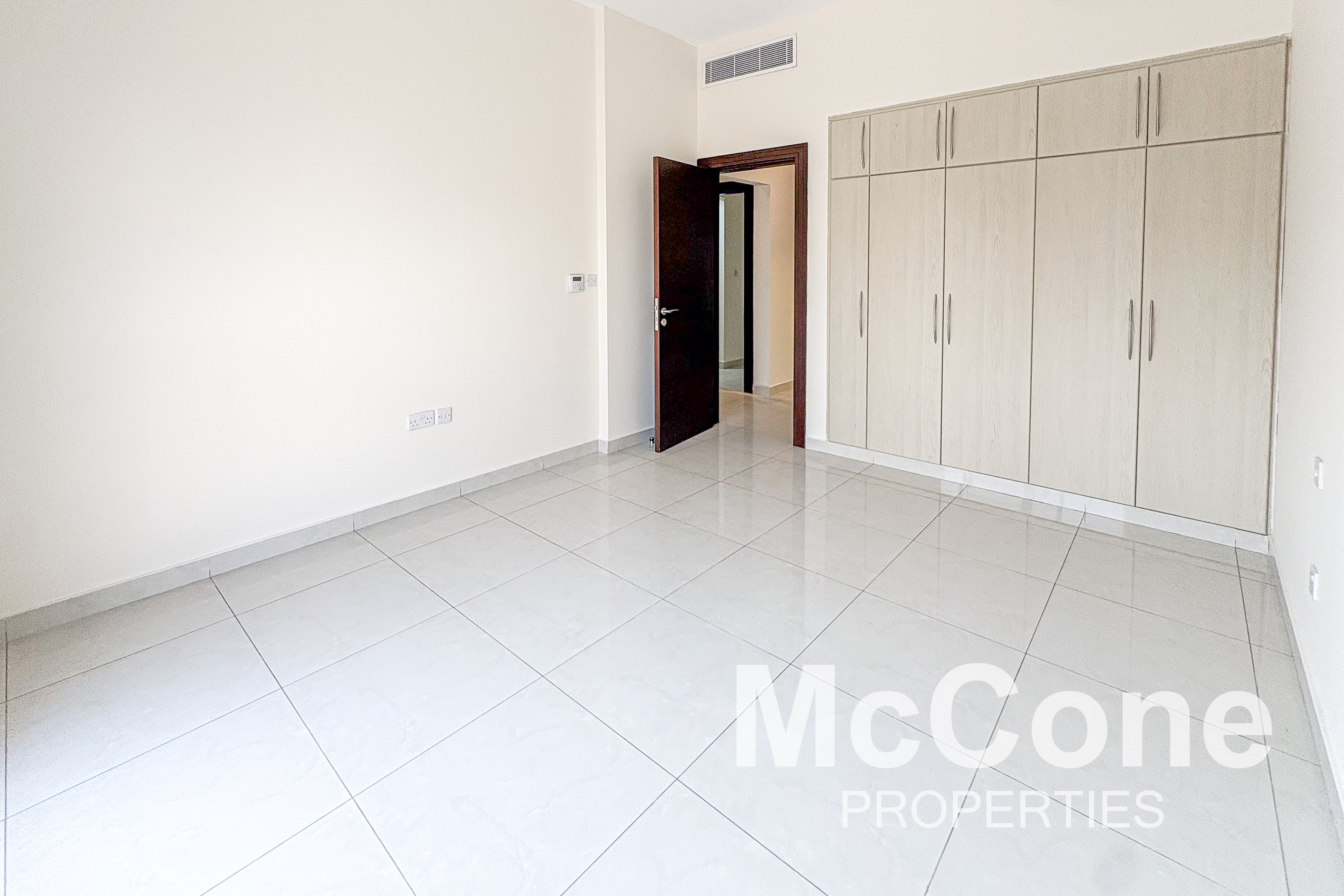 4 Bedroom Townhouse for Rent in Al Furjan West, Al Furjan — photo 9 of 19