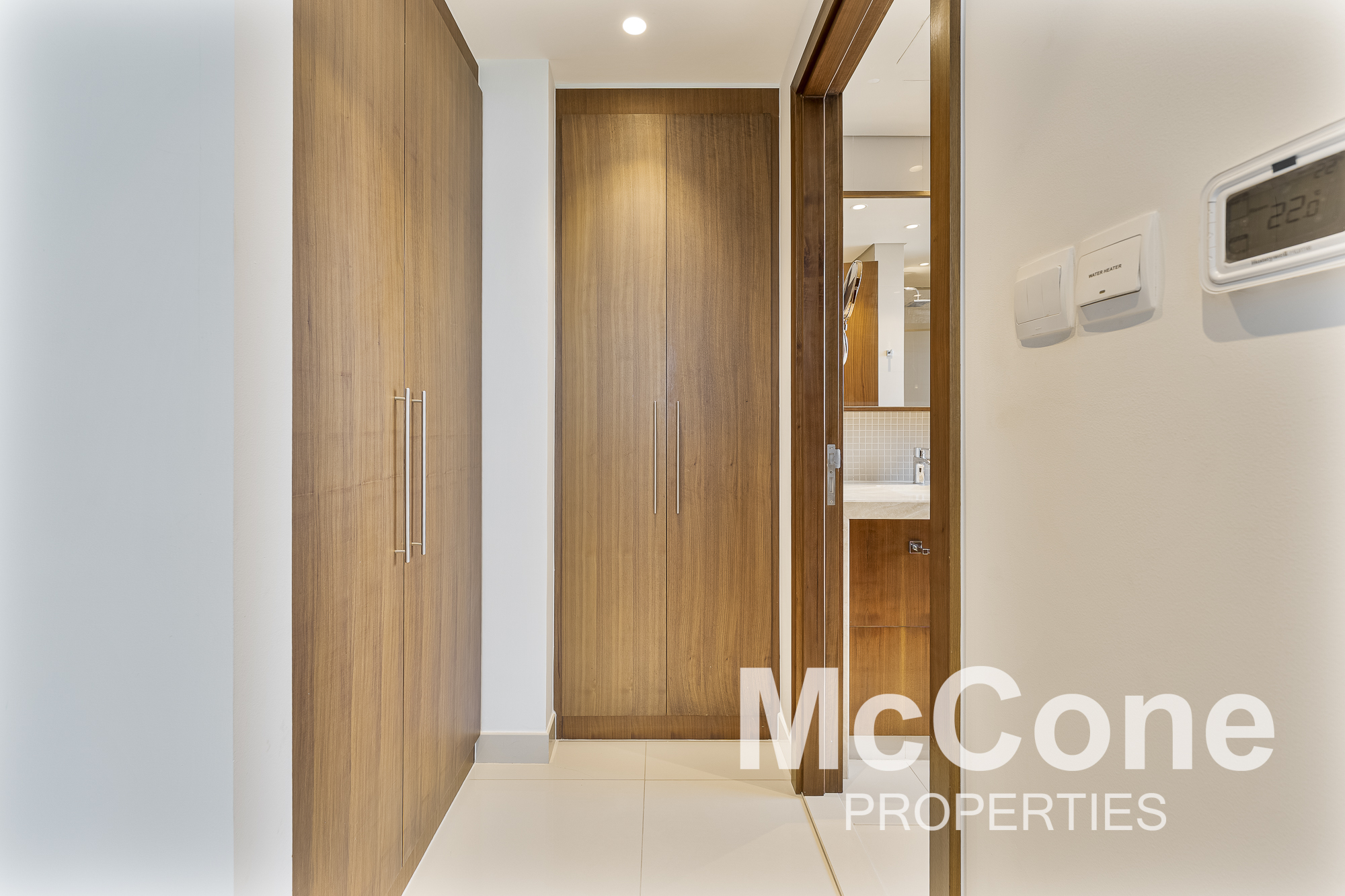 2 Bedroom Apartment for Rent in Boulevard Point, Downtown Dubai — photograph 14 of 27