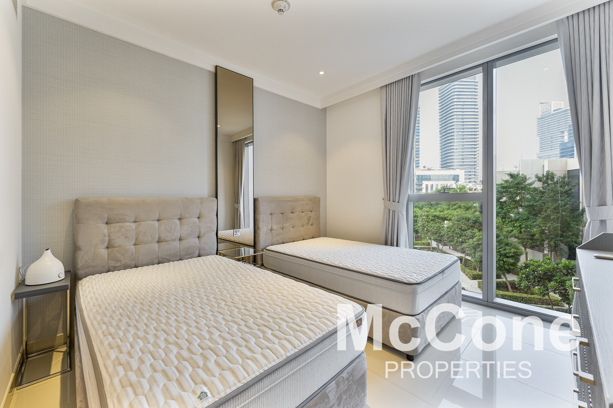 2 Bedroom Apartment for Rent in Boulevard Point, Downtown Dubai — photograph 16 of 27