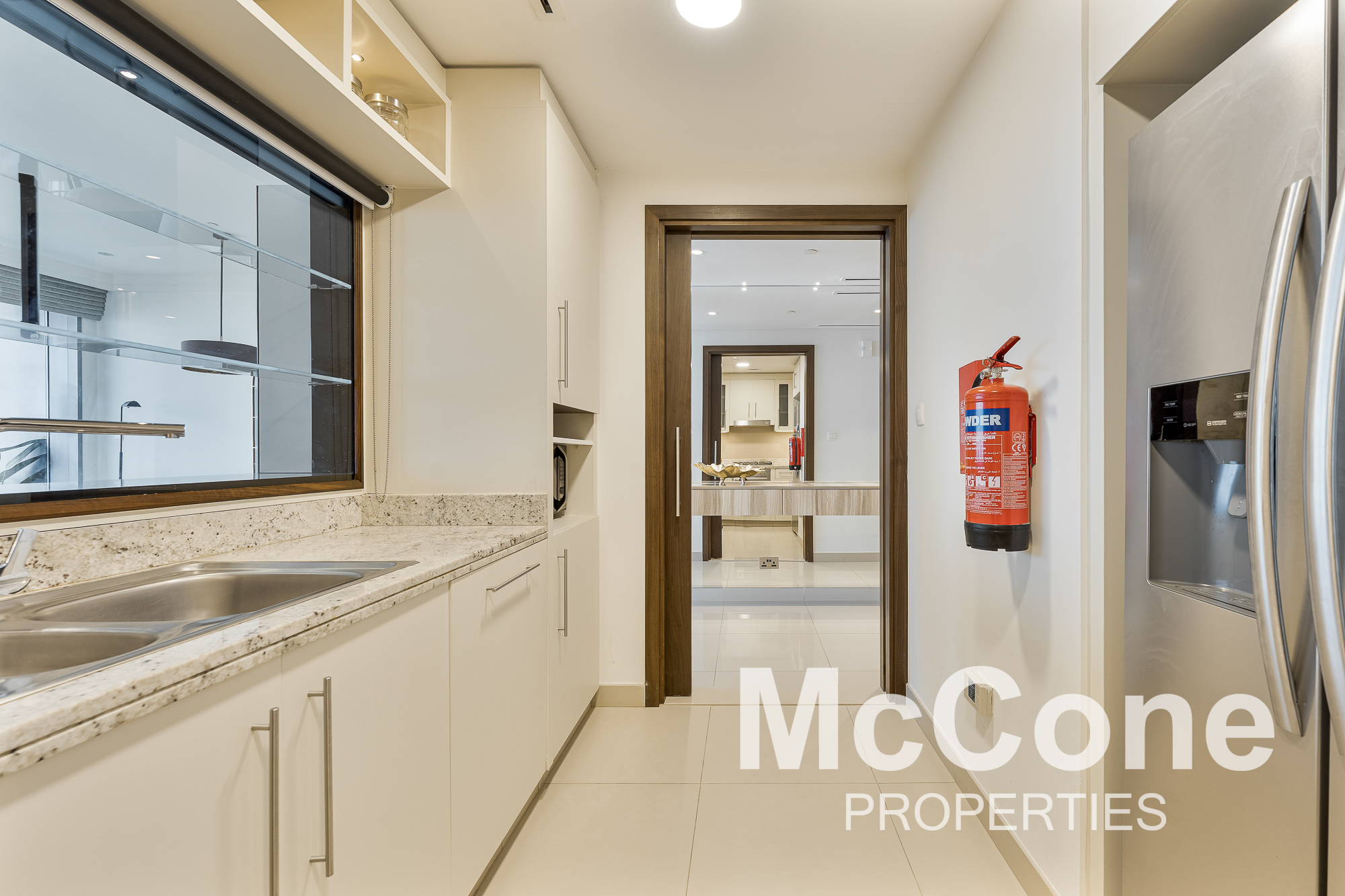 2 Bedroom Apartment for Rent in Boulevard Point, Downtown Dubai — photograph 18 of 27
