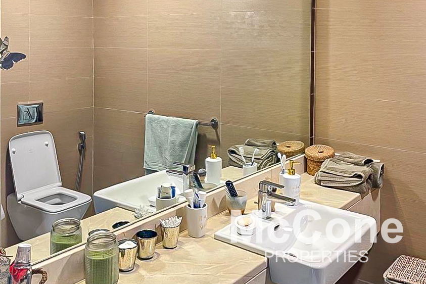 2 Bedroom Apartment for Rent in Sparkle Tower 2, Dubai Marina — photograph 17 of 22
