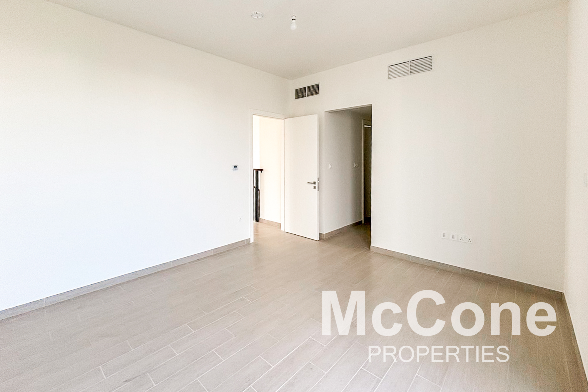 4 Bedroom Villa for Rent in Golf Links, Dubai South (Dubai World Central) — photograph 11 of 27