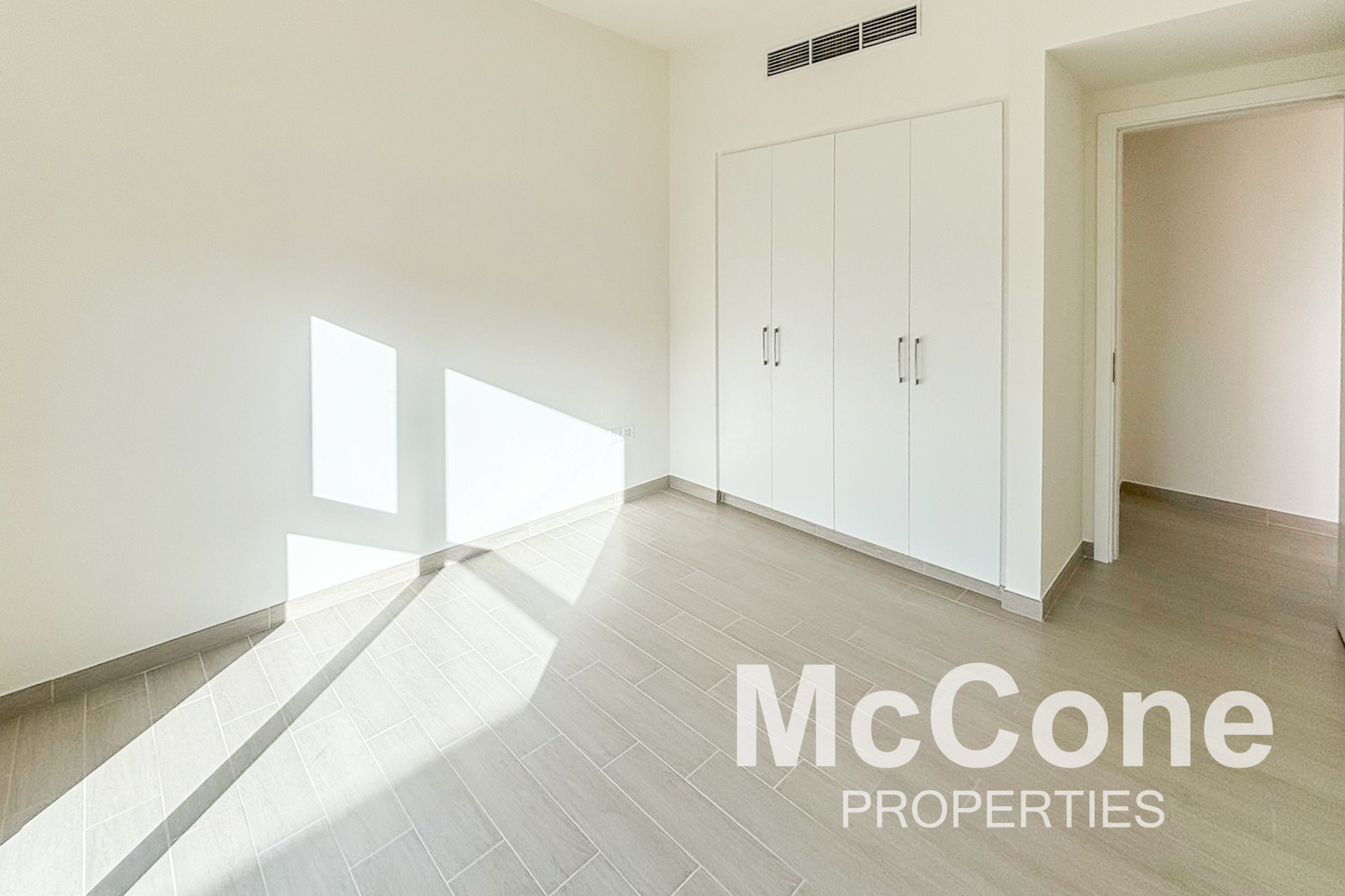 4 Bedroom Villa for Rent in Golf Links, Dubai South (Dubai World Central) — photograph 16 of 27