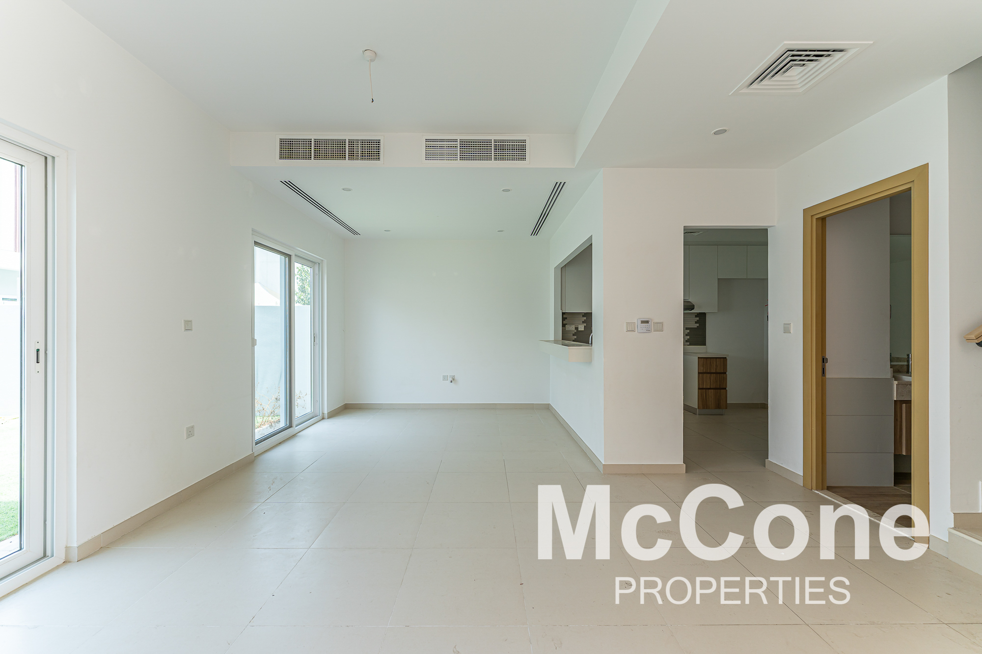 4 Bedroom Villa for Rent in Amaranta 1, Villanova — photo 4 of 23