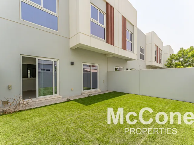 4 Bedroom Villa for Rent in Amaranta 1, Villanova