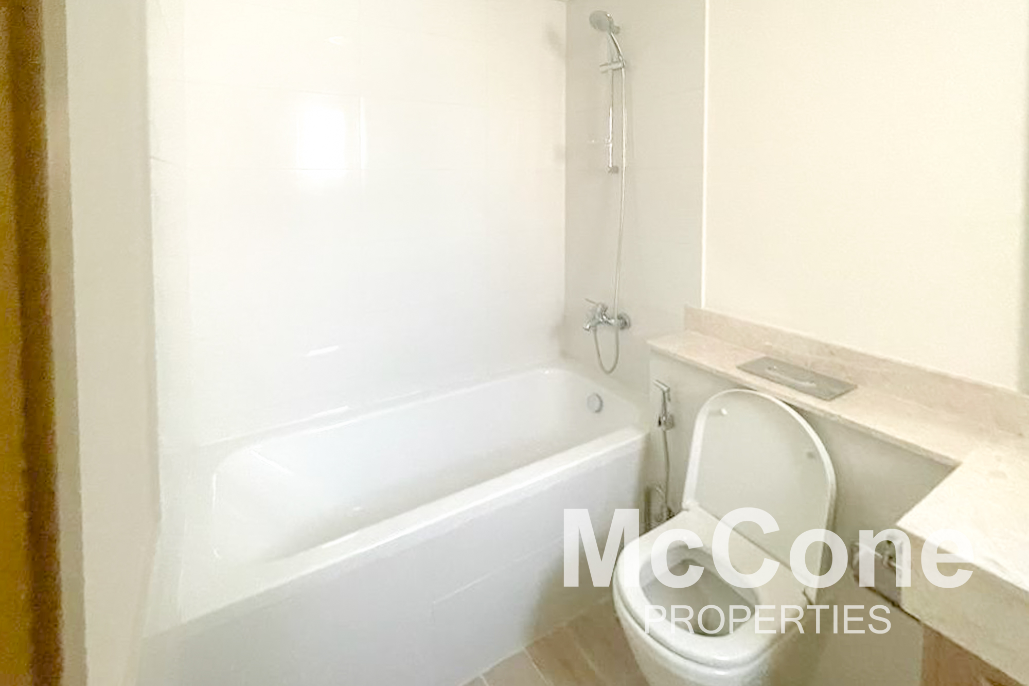 4 Bedroom Villa for Rent in Amaranta B, Villanova — photograph 10 of 14