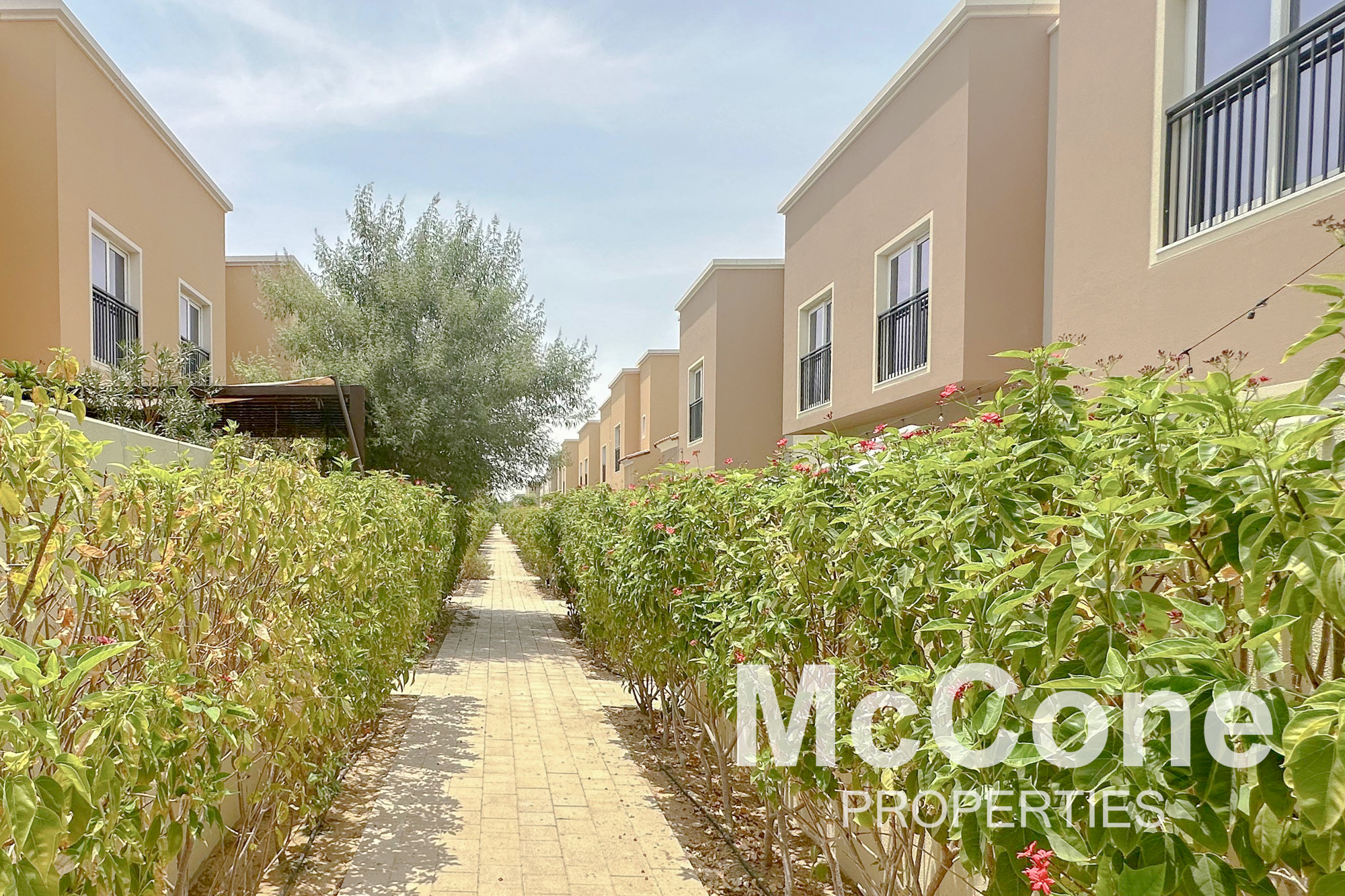 4 Bedroom Villa for Rent in Amaranta B, Villanova — photograph 12 of 14