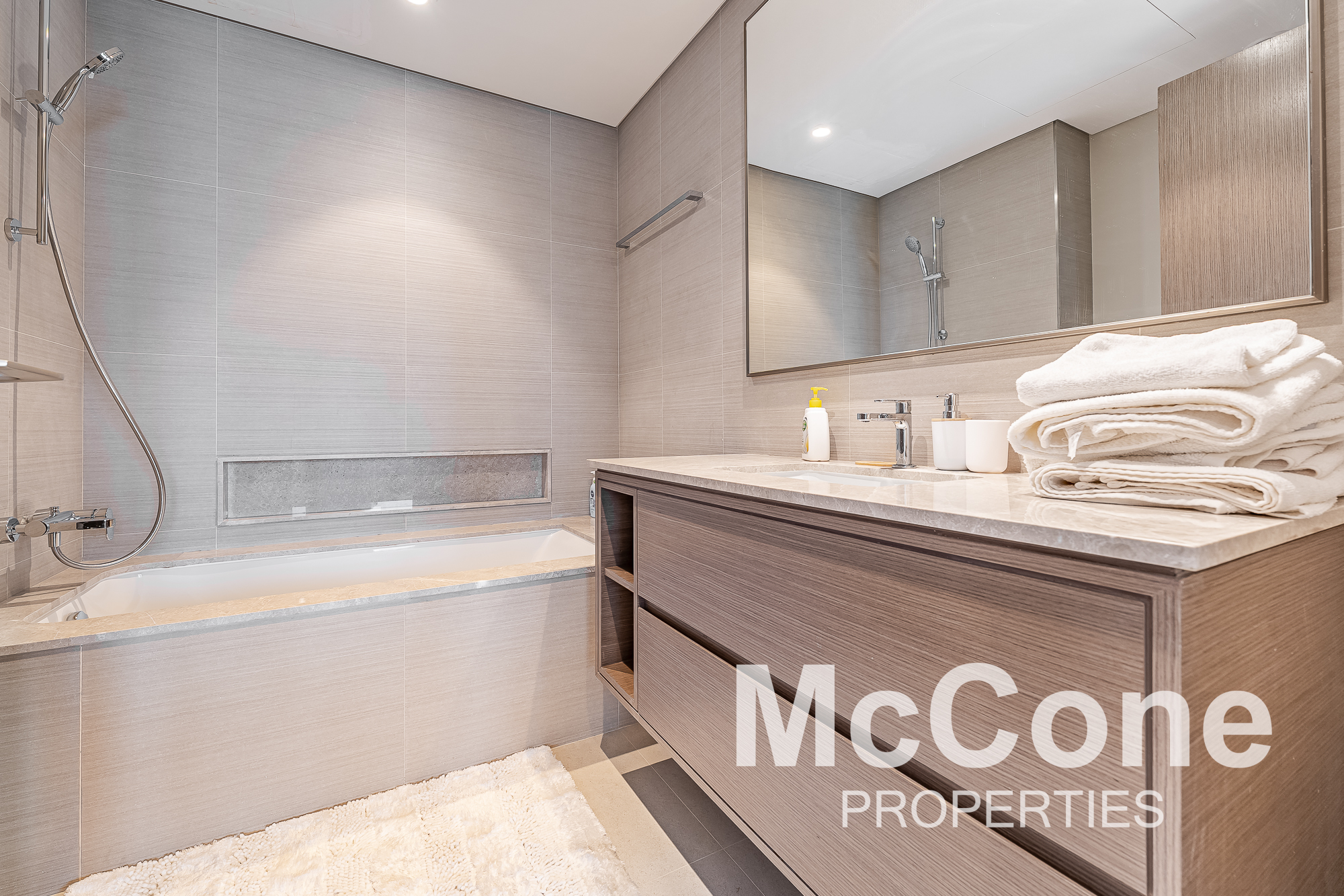 2 Bedroom Apartment for Rent in Grande, Downtown Dubai — photograph 12 of 17