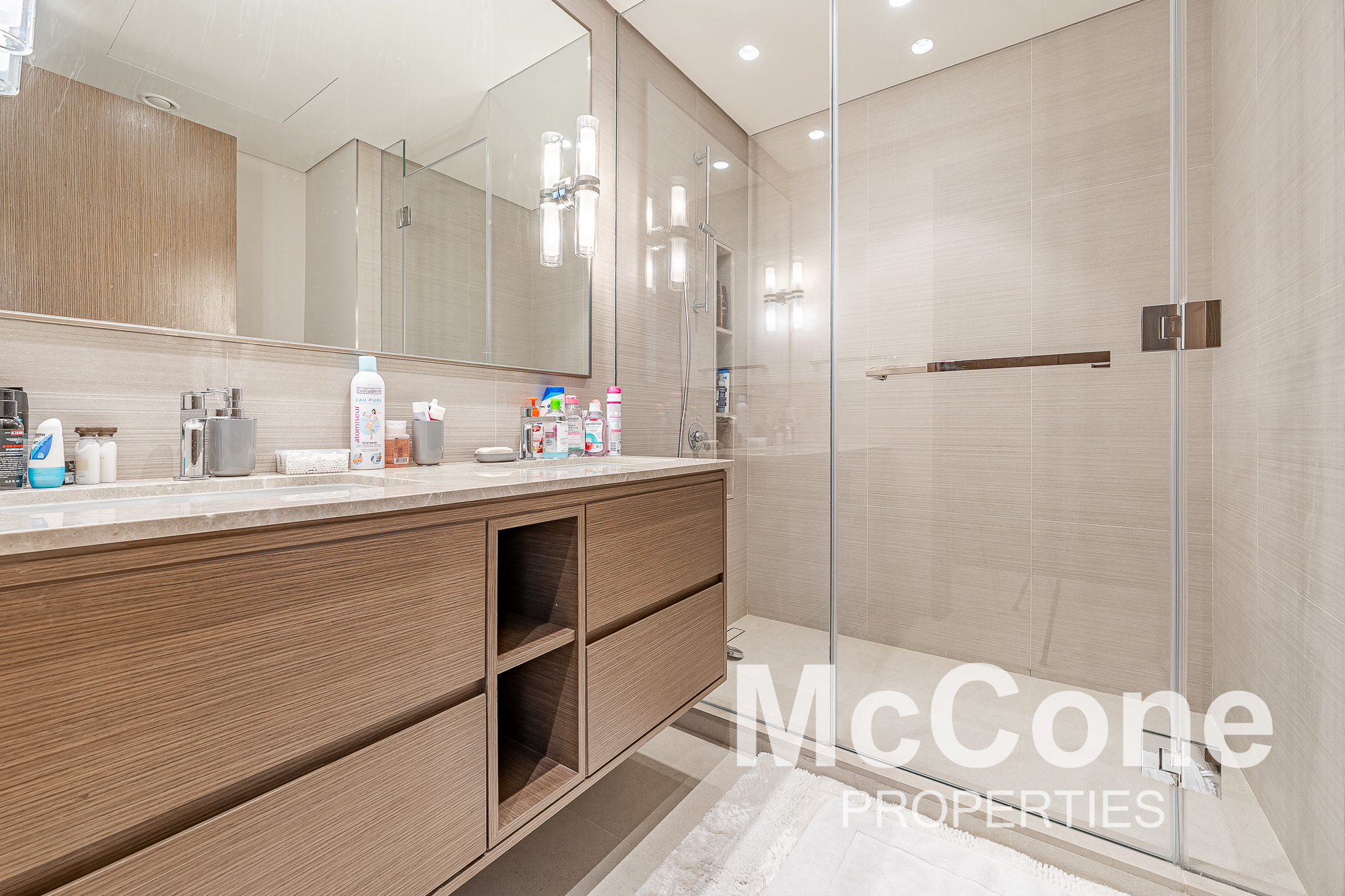 2 Bedroom Apartment for Rent in Grande, Downtown Dubai — photograph 11 of 17