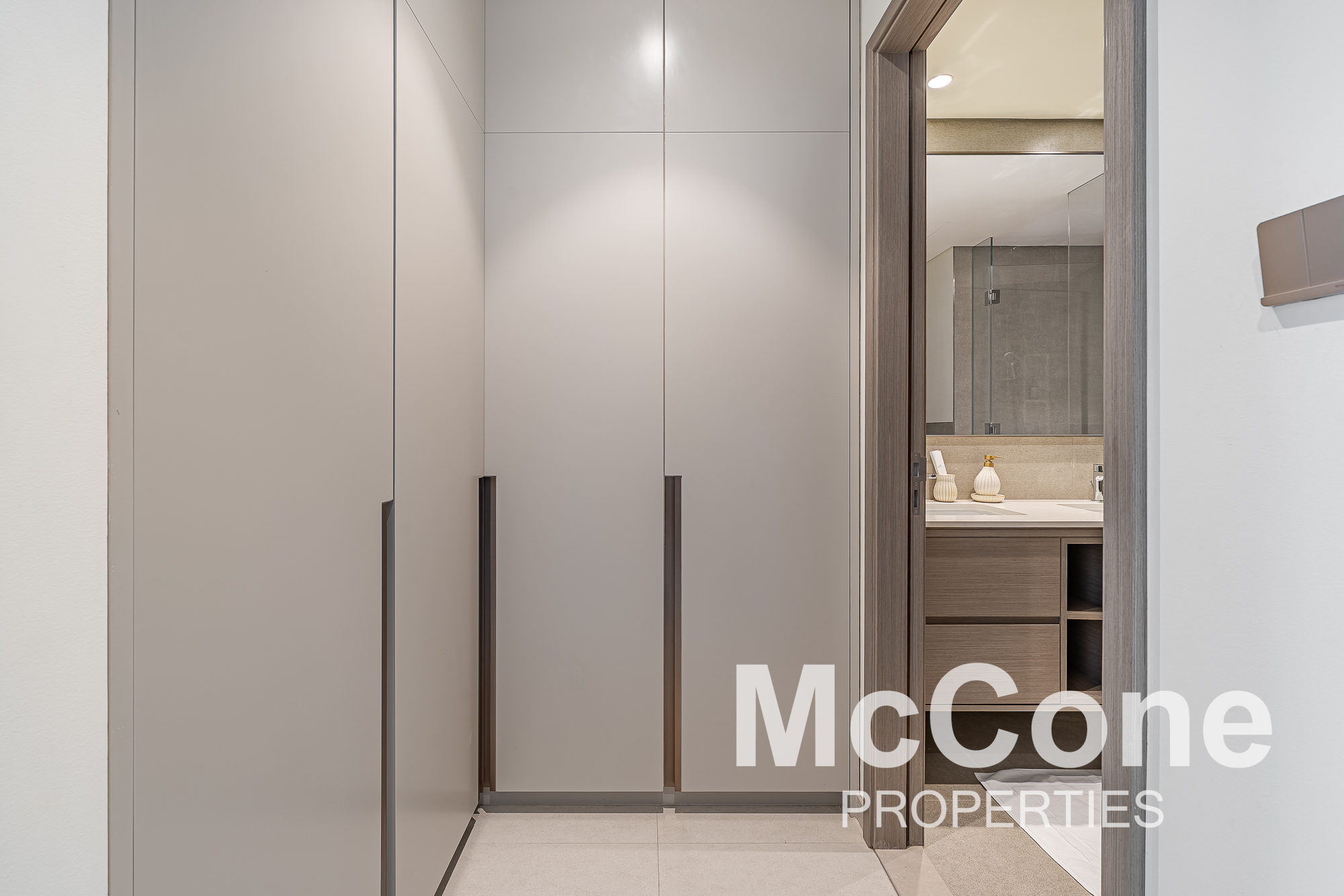 2 Bedroom Apartment for Rent in Grande, Downtown Dubai — photograph 11 of 17