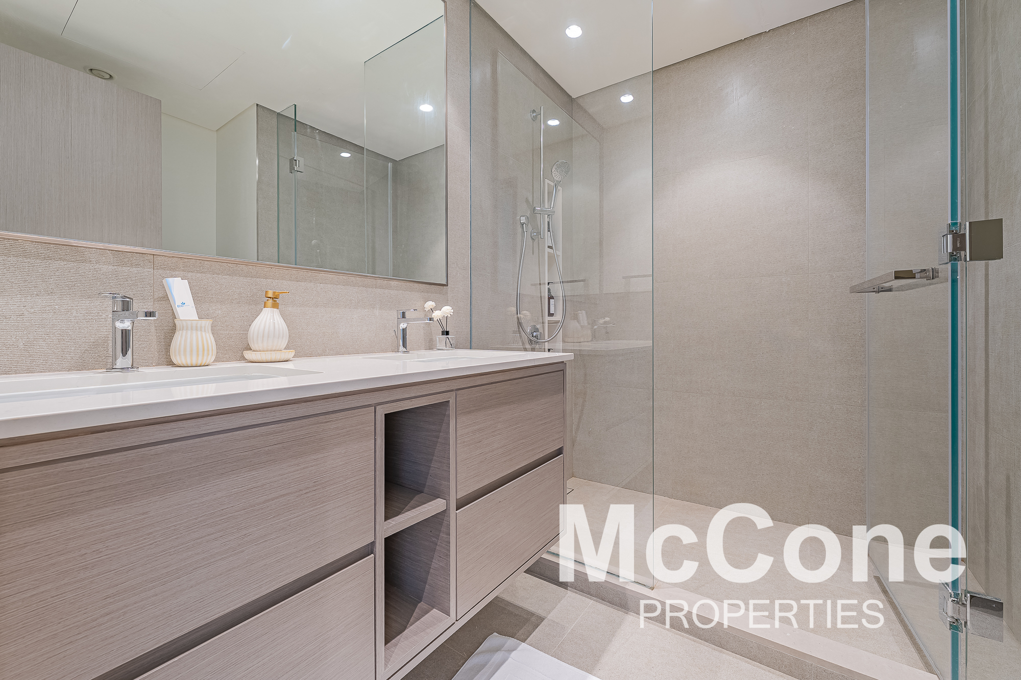 2 Bedroom Apartment for Rent in Grande, Downtown Dubai — photograph 12 of 17
