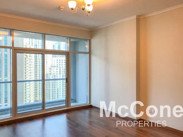 1 Bedroom Apartment for Rent in The Torch, Dubai Marina