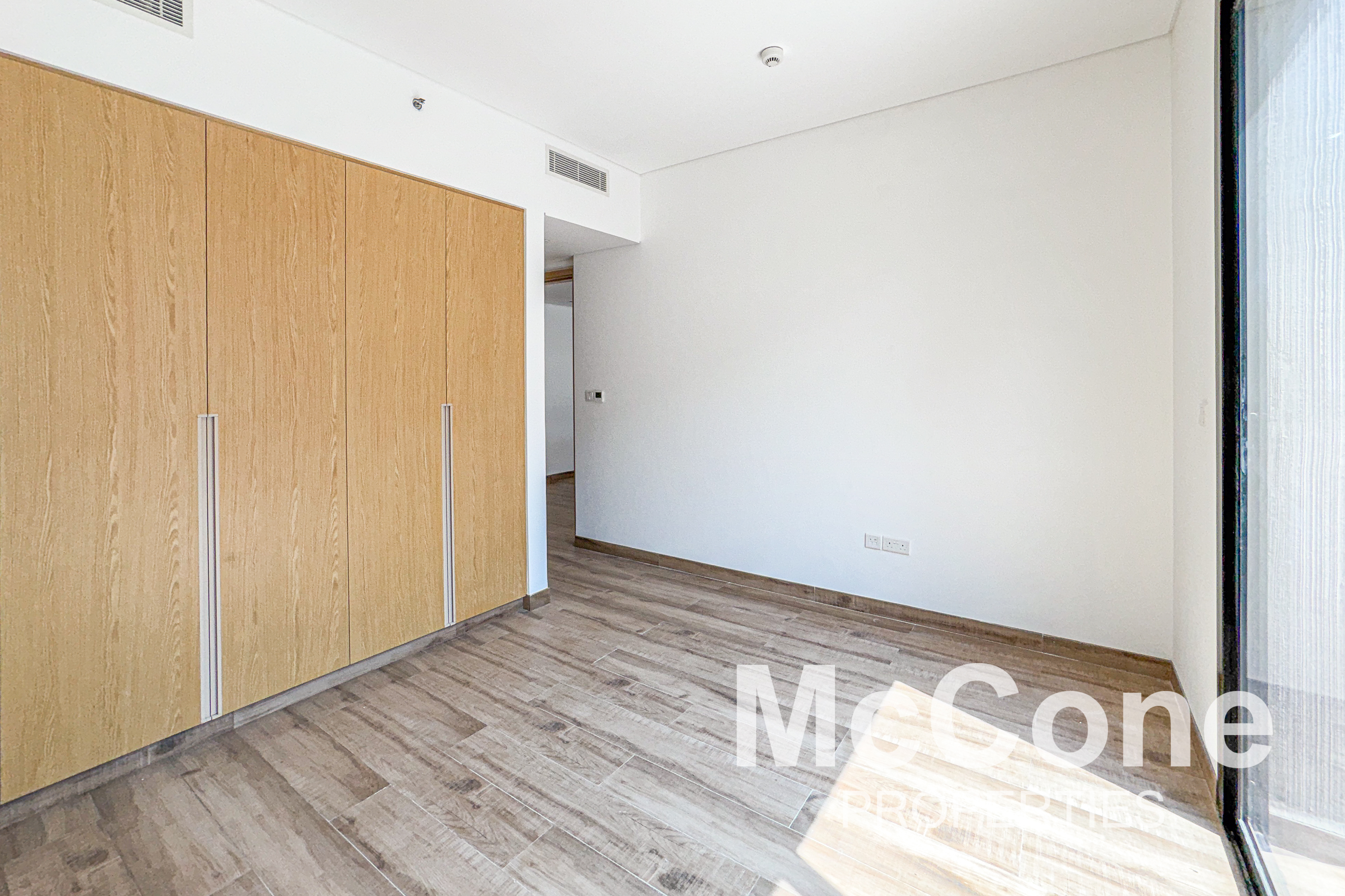 2 Bedroom Apartment for Rent in Oakley Square Residences Tower B, Jumeirah Village Circle — photo 6 of 14