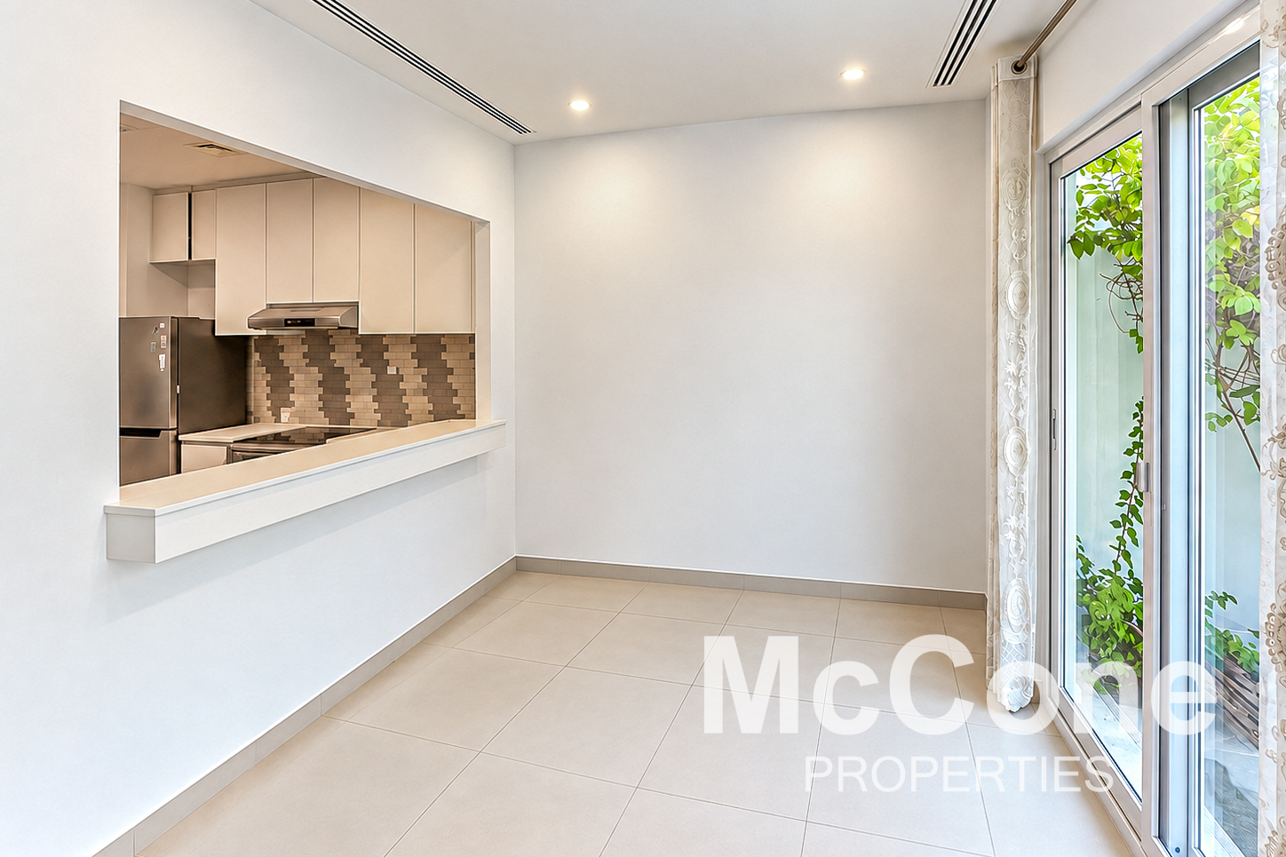 3 Bedroom Townhouse for Rent in Amaranta 2, Villanova — photo 4 of 11