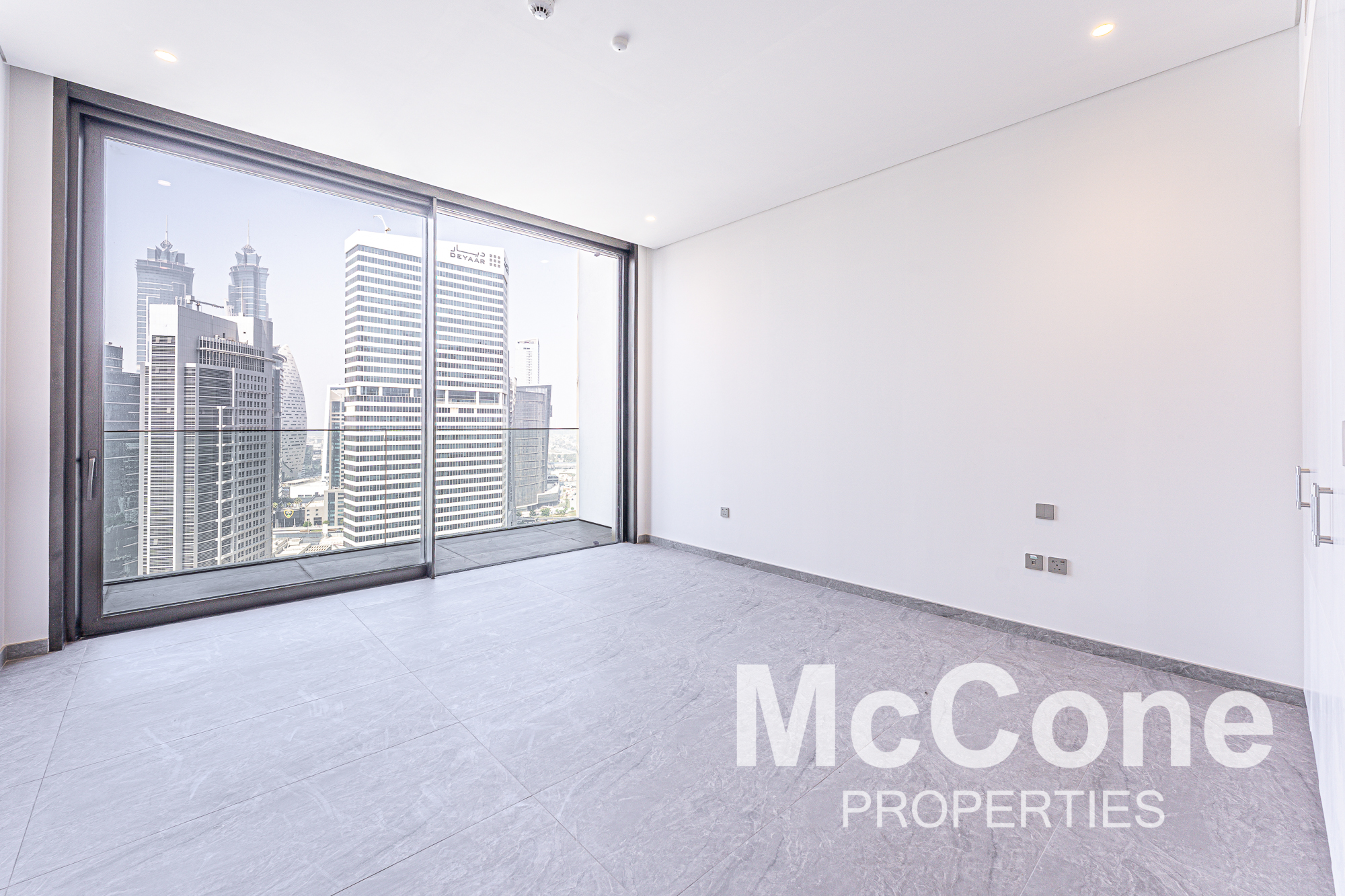 Studio Apartment for Rent in Peninsula Four, Business Bay — photo 2 of 11