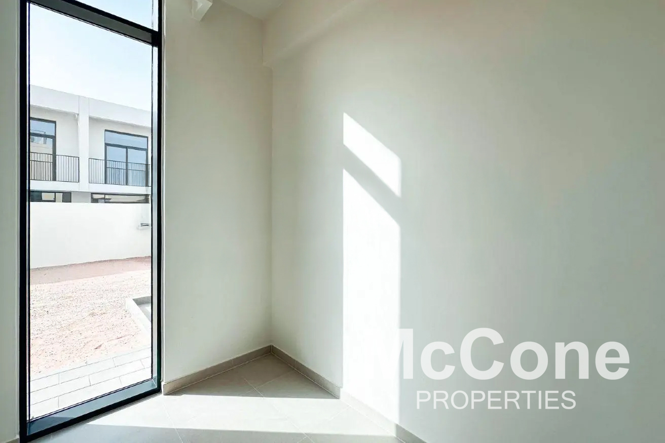 4 Bedroom Villa for Rent in Greenview 3, Dubai South (Dubai World Central) — photograph 16 of 25