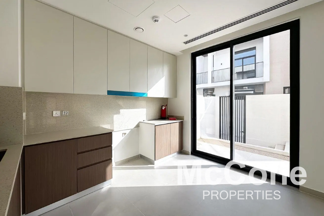 4 Bedroom Villa for Rent in Greenview 3, Dubai South (Dubai World Central) — photo 5 of 25
