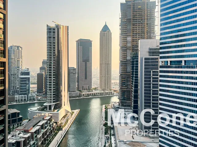 1 Bedroom Apartment for Rent in Peninsula Two, Business Bay