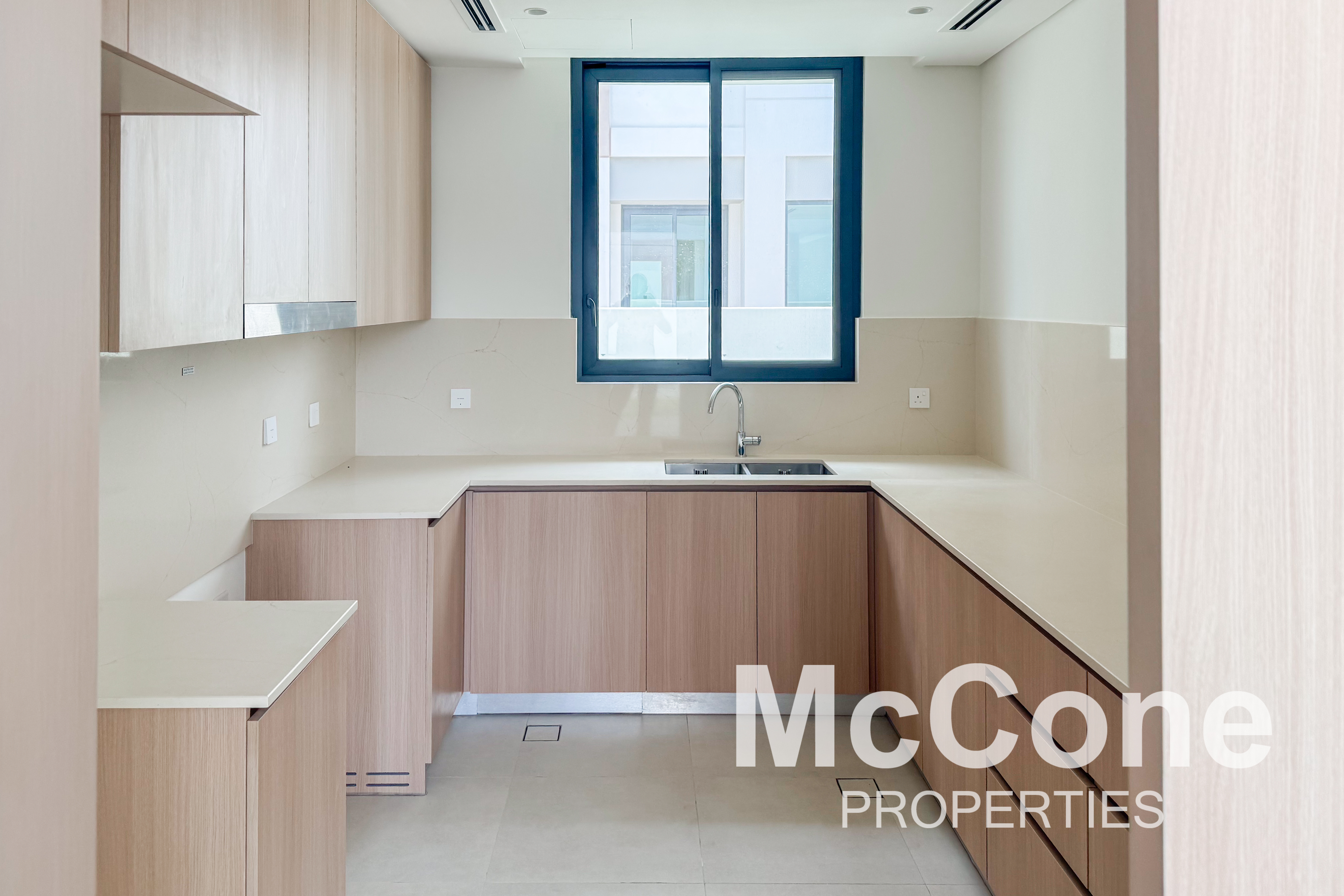 4 Bedroom Villa for Rent in Caya 1, Arabian Ranches 3 — photo 3 of 13