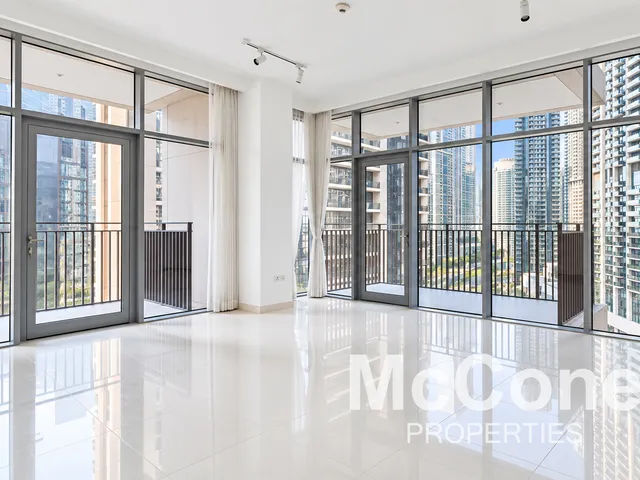 2 Bedroom Apartment for Rent in Boulevard Crescent Tower 2, Downtown Dubai