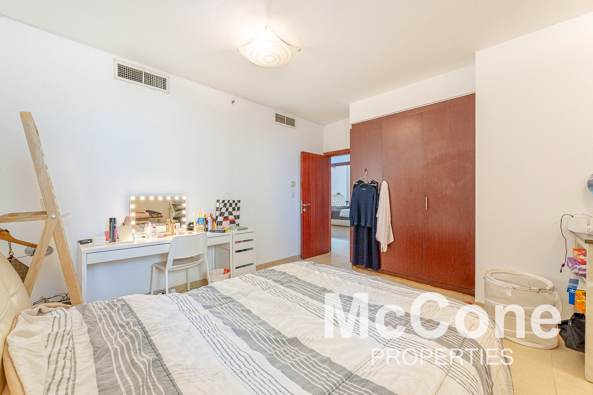 3 Bedroom Apartment for Rent in Murjan 6, Jumeirah Beach Residence — photograph 12 of 17
