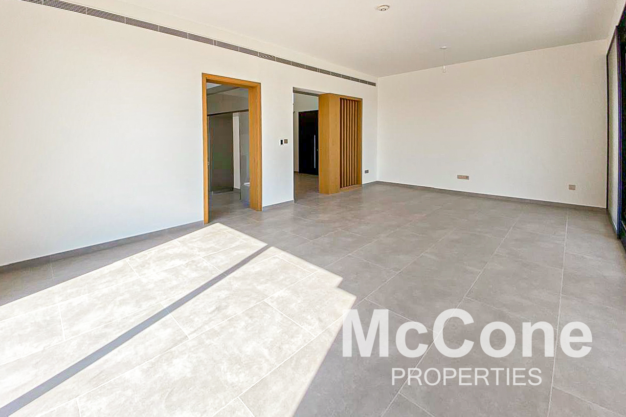 4 Bedroom Townhouse for Rent in Jebel Ali Village Villas, Jebel Ali — photo 2 of 22