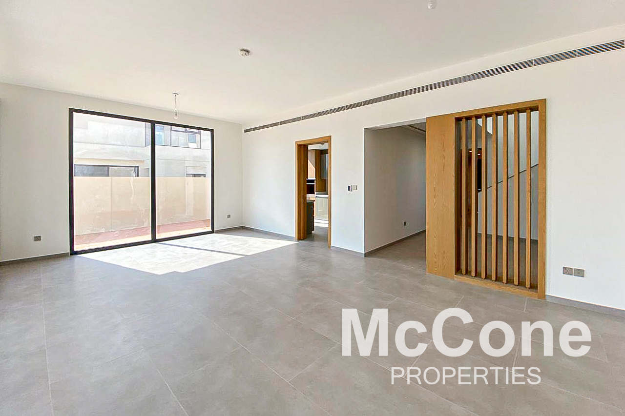 4 Bedroom Townhouse for Rent in Jebel Ali Village Villas, Jebel Ali — photo 3 of 22