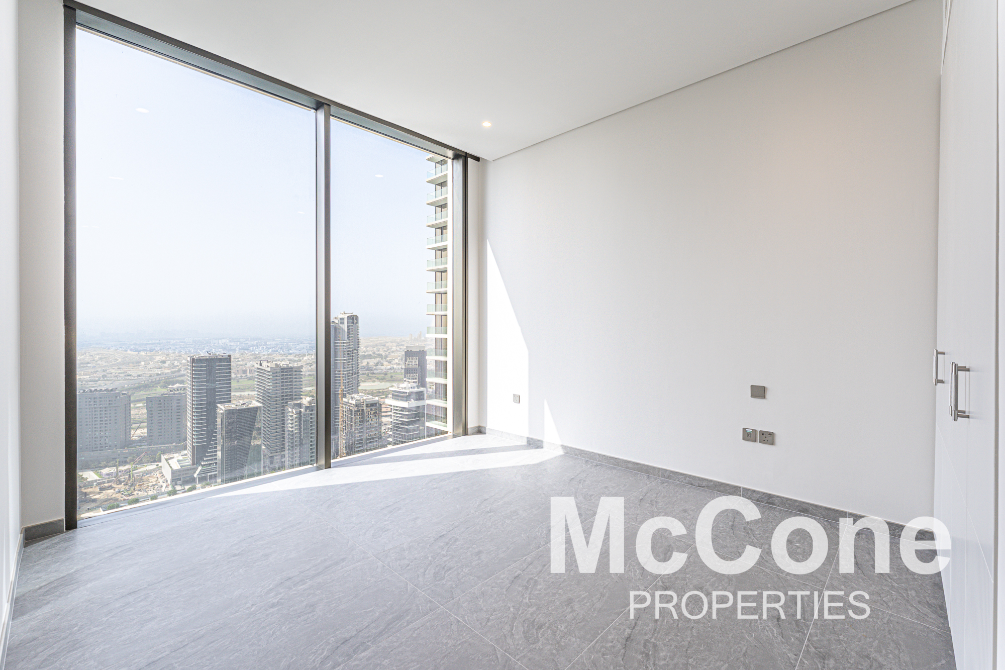 1 Bedroom Apartment for Rent in Peninsula Four, Business Bay — photo 6 of 14