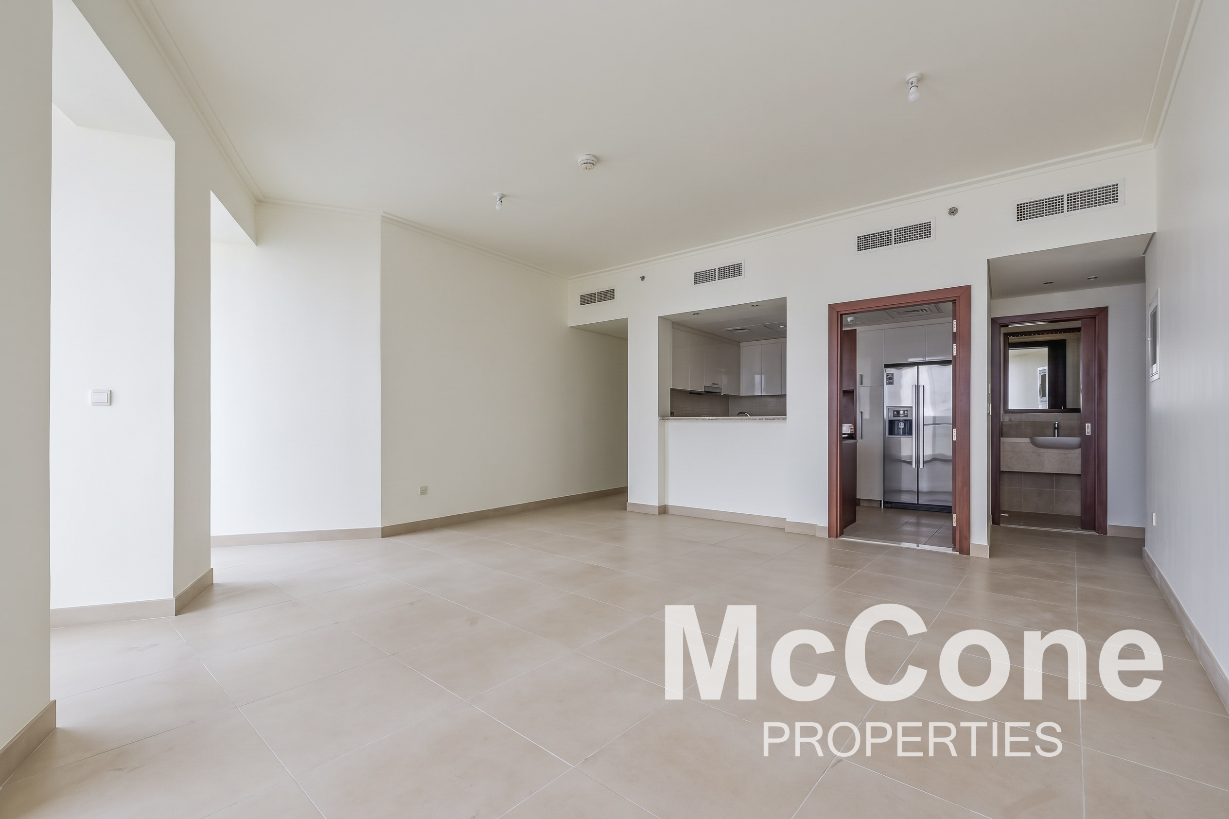 2 Bedroom Apartment for Rent in Burj Vista Tower 1, Downtown Dubai — photo 3 of 11
