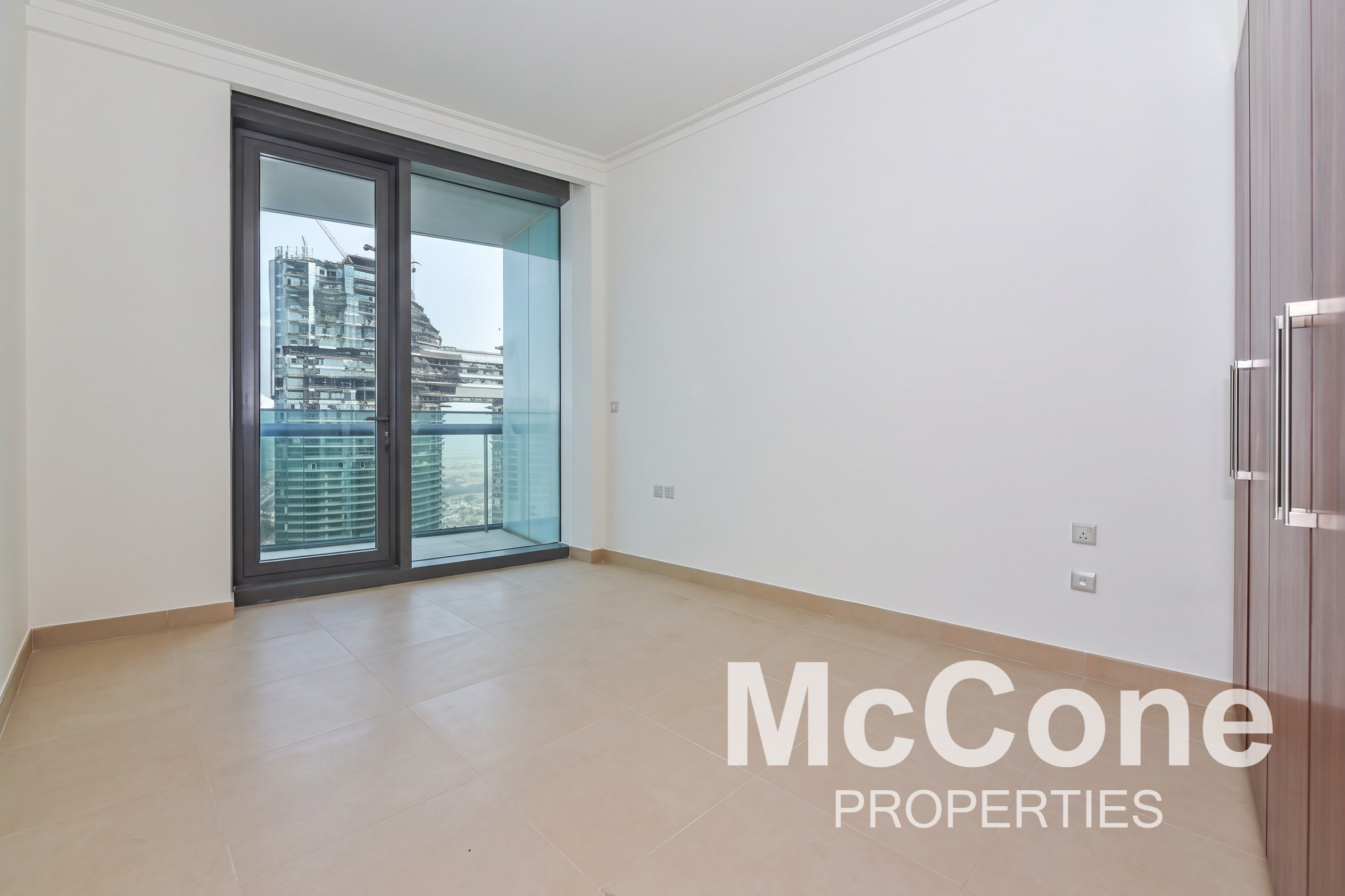 2 Bedroom Apartment for Rent in Burj Vista Tower 1, Downtown Dubai — photo 8 of 11