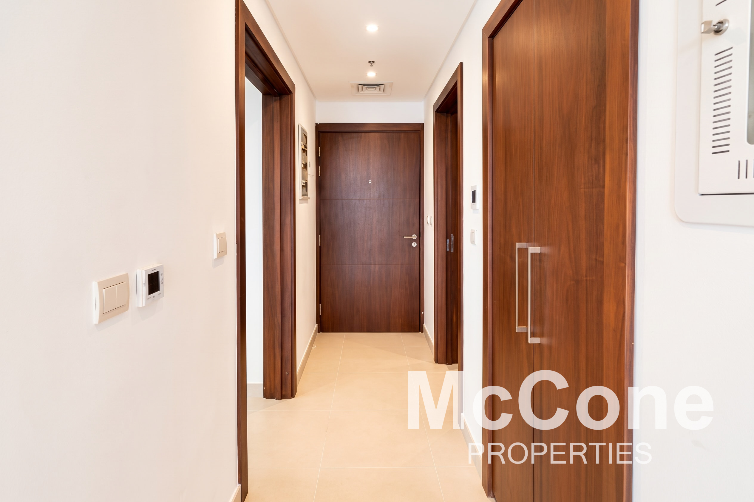 2 Bedroom Apartment for Rent in Burj Vista Tower 1, Downtown Dubai — photograph 10 of 11