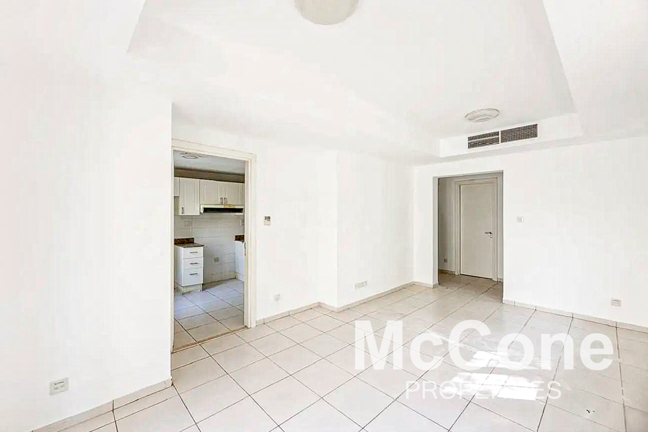 2 Bedroom Townhouse for Rent in Springs 11, The Springs — photo 5 of 14
