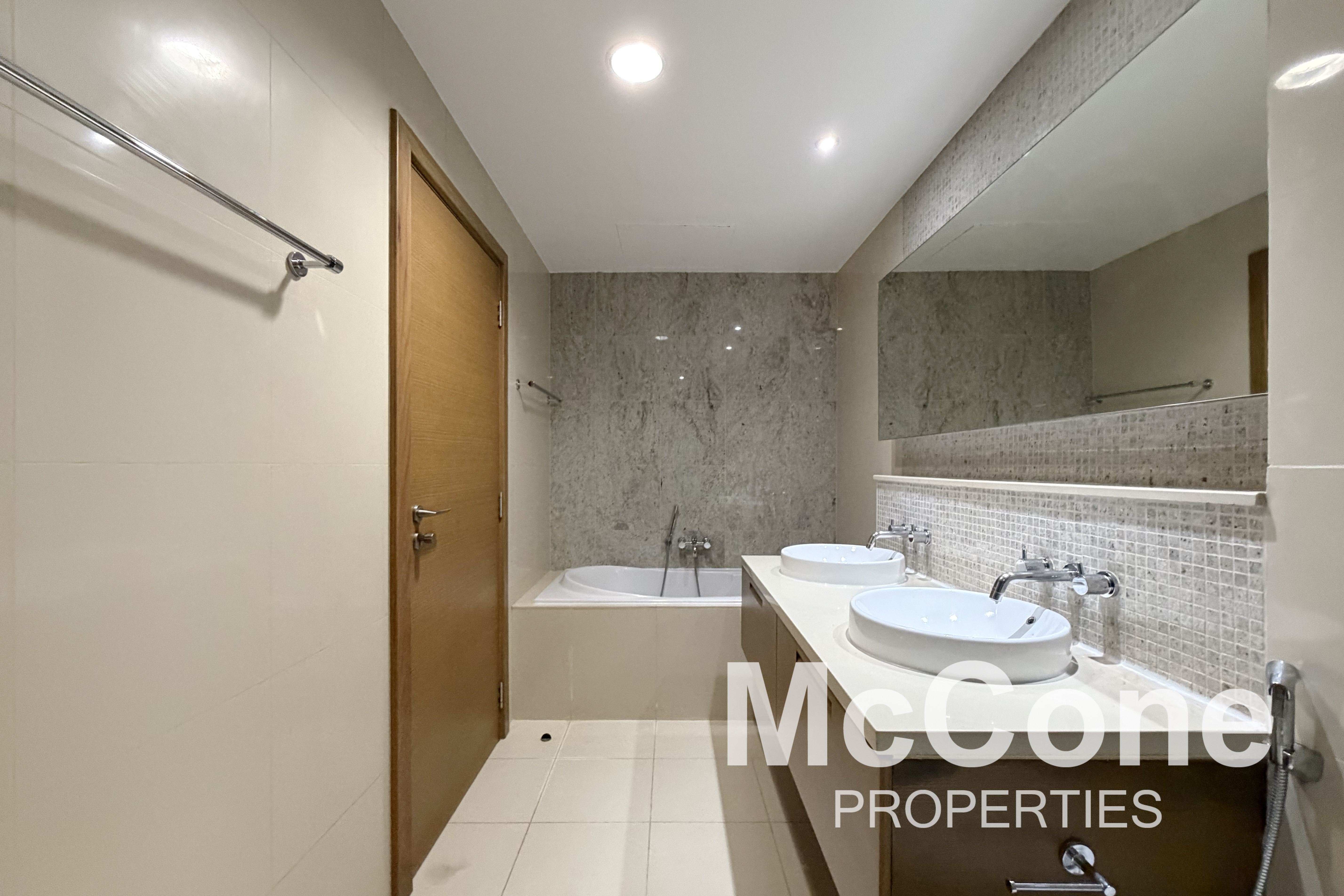 3 Bedroom Apartment for Rent in Claren Tower 1, Downtown Dubai — photograph 13 of 14