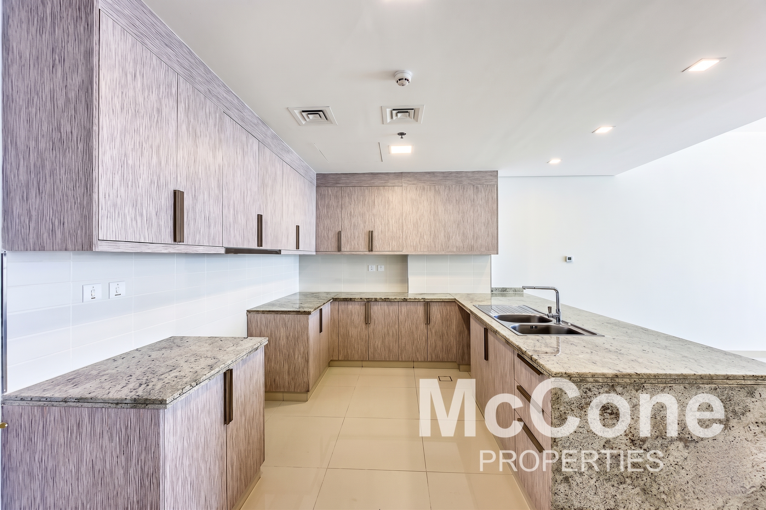 2 Bedroom Apartment for Rent in Topaz Avenue, Al Furjan — photo 2 of 20