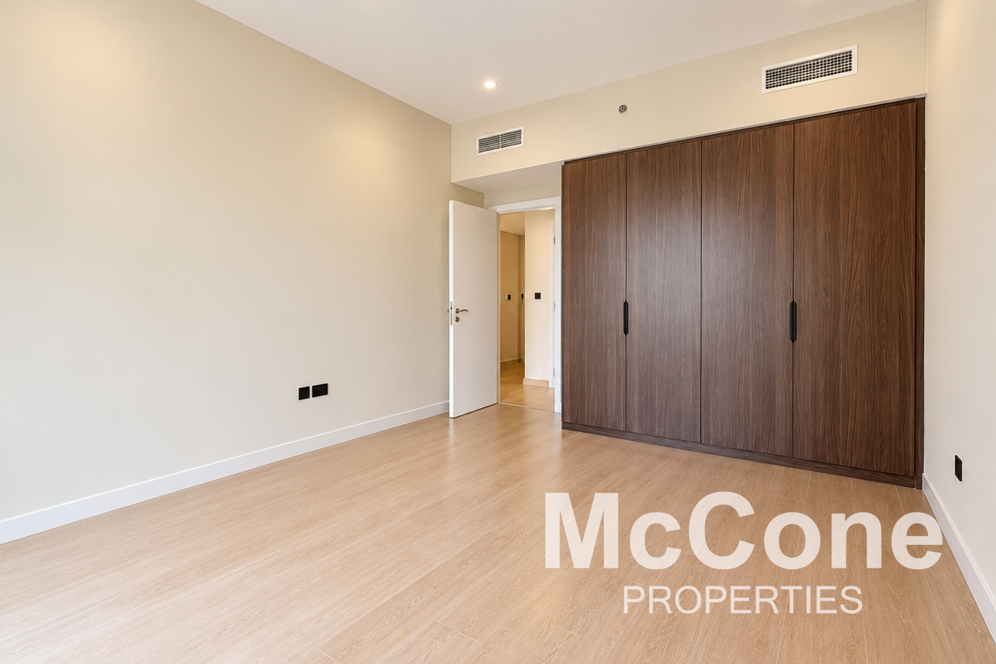 1 Bedroom Apartment for Rent in Lamtara 3, Umm Suqeim — photo 7 of 10