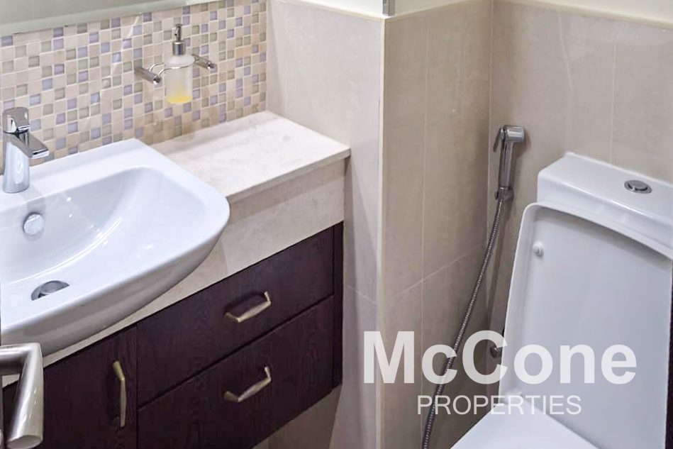 1 Bedroom Apartment for Rent in Bellevue Tower 2, Downtown Dubai — photo 9 of 10