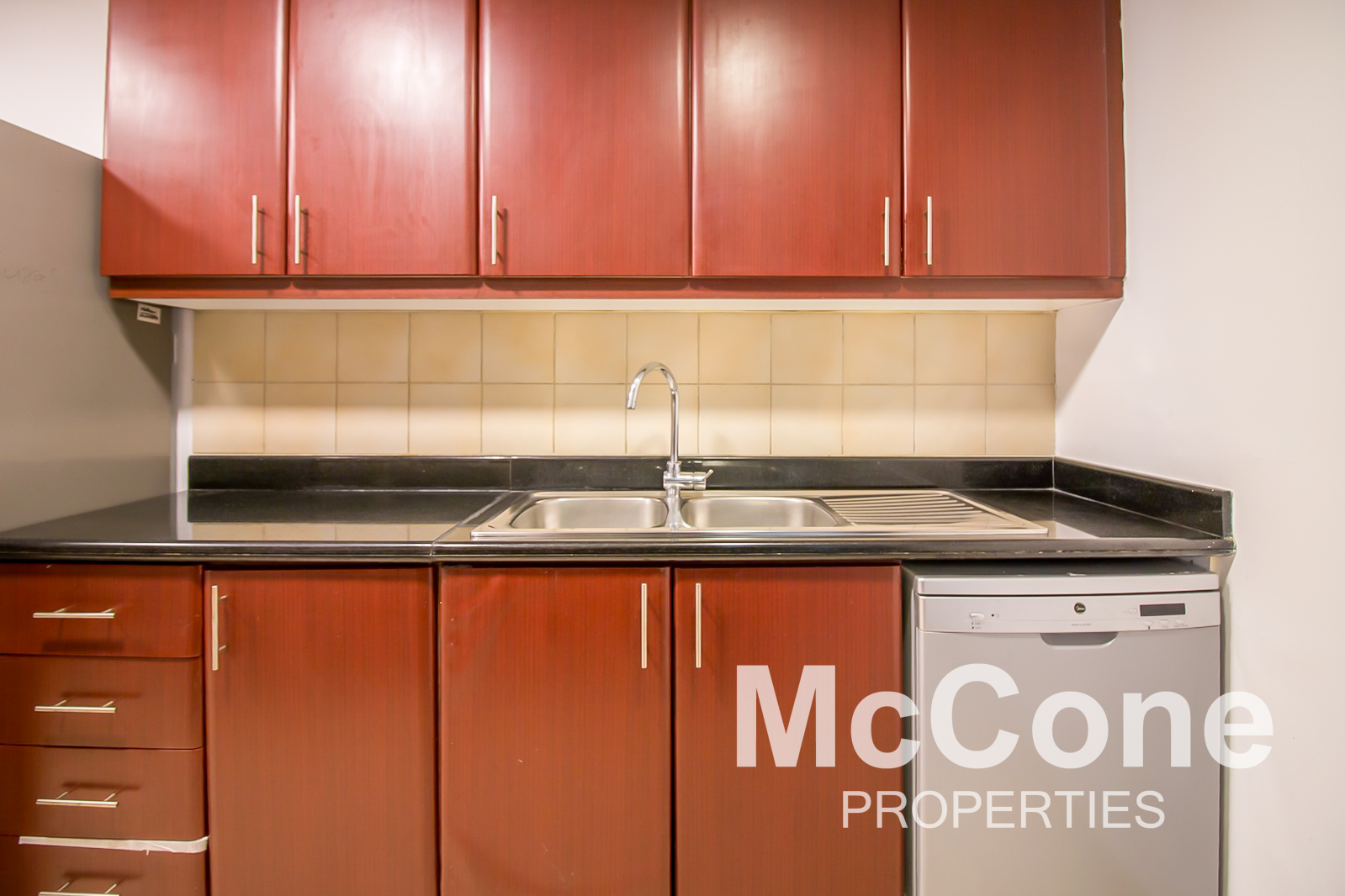 3 Bedroom Apartment for Rent in Shams 2, Jumeirah Beach Residence — photo 8 of 19