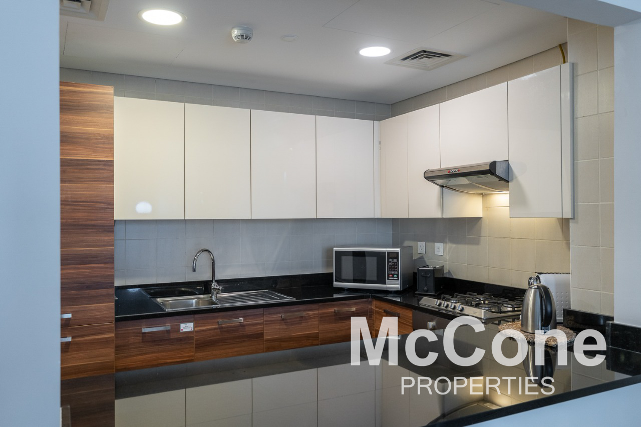 1 Bedroom Apartment for Rent in Sparkle Tower 3, Dubai Marina — photo 5 of 16