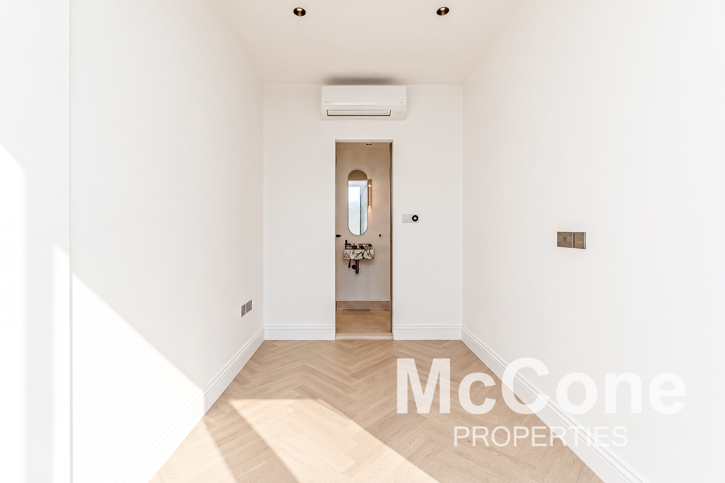 5 Bedroom Villa for Rent in Harmony 3, Tilal Al Ghaf — photo 7 of 10