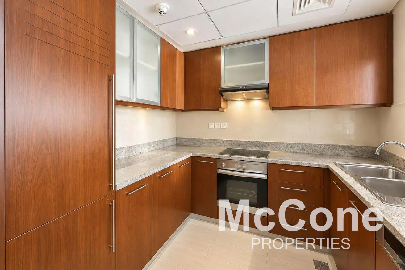 1 Bedroom Apartment for Rent in Standpoint Tower 2, Downtown Dubai — photo 3 of 16