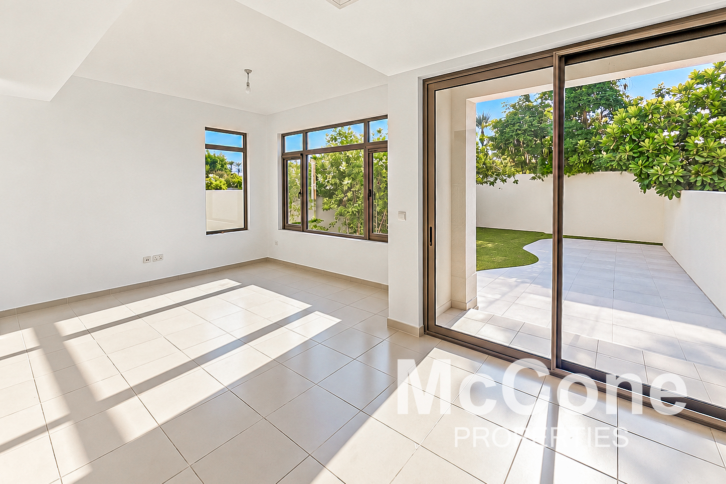 4 Bedroom Villa for Rent in Mira Oasis 3, Reem — photo 3 of 19