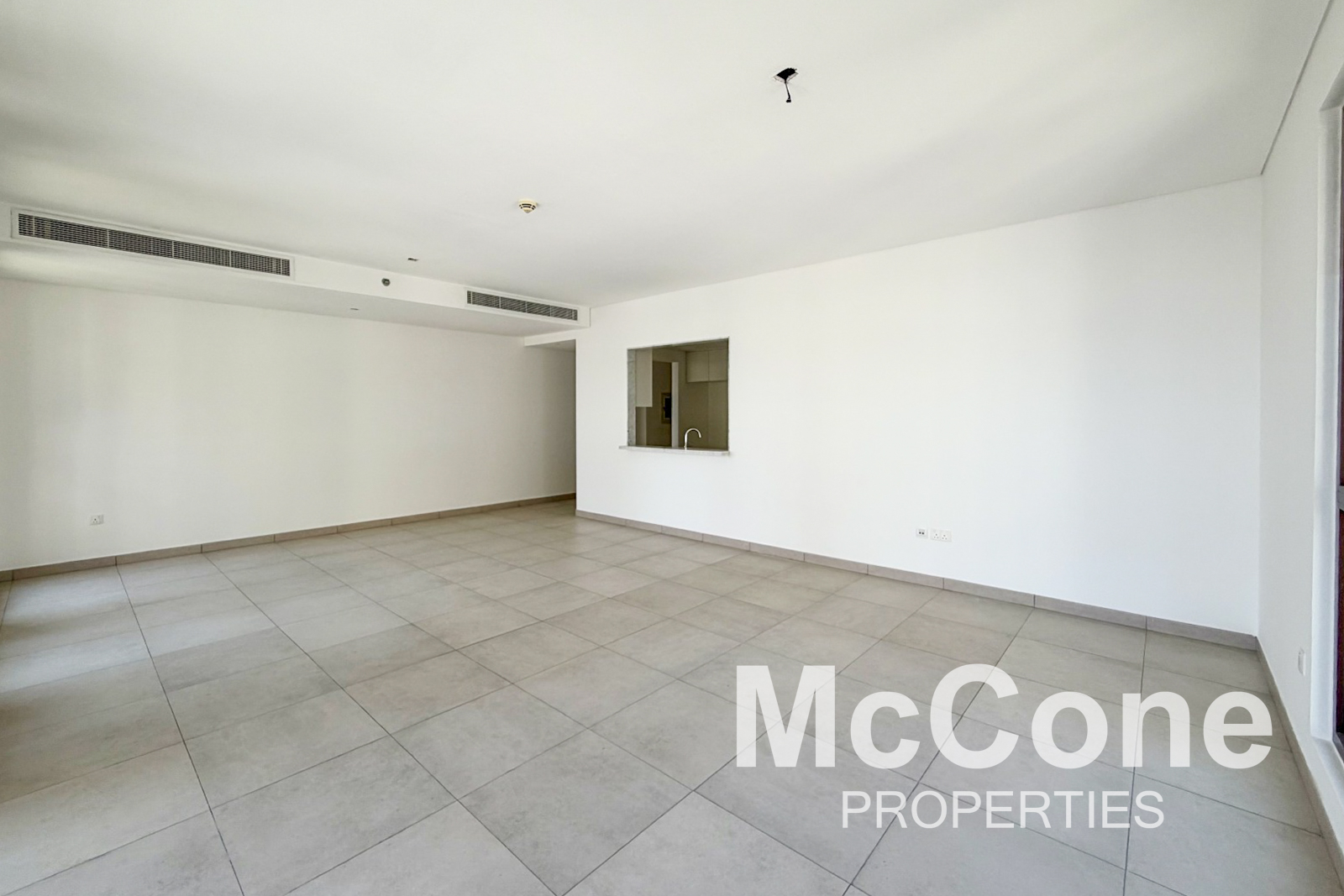2 Bedroom Apartment for Rent in Lamtara 3, Umm Suqeim — photo 3 of 17