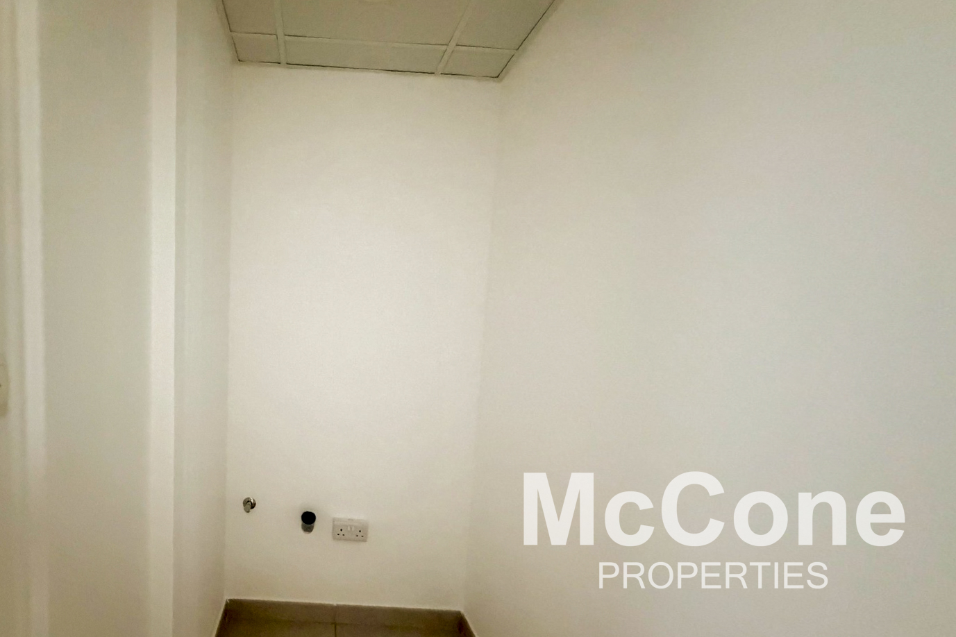 2 Bedroom Apartment for Rent in Lamtara 3, Umm Suqeim — photograph 12 of 17