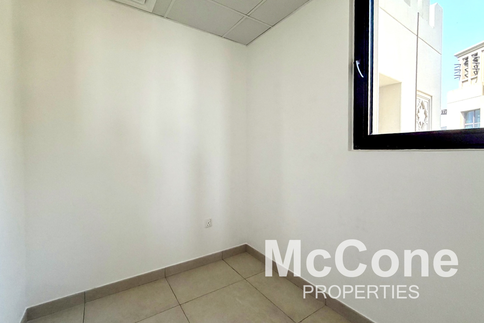 2 Bedroom Apartment for Rent in Lamtara 3, Umm Suqeim — photograph 13 of 17