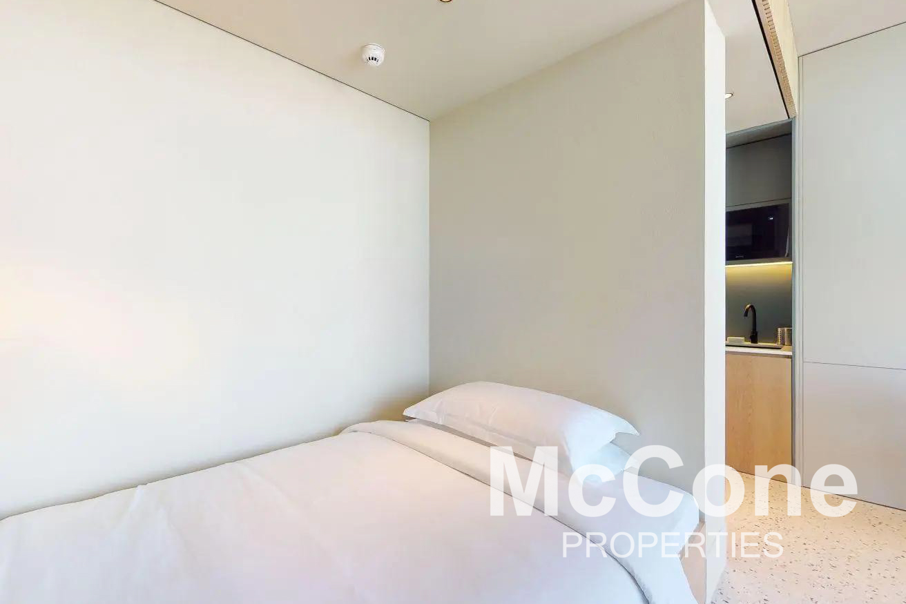 Studio Apartment for Rent in UPSIDE Living, Business Bay — photograph 15 of 18