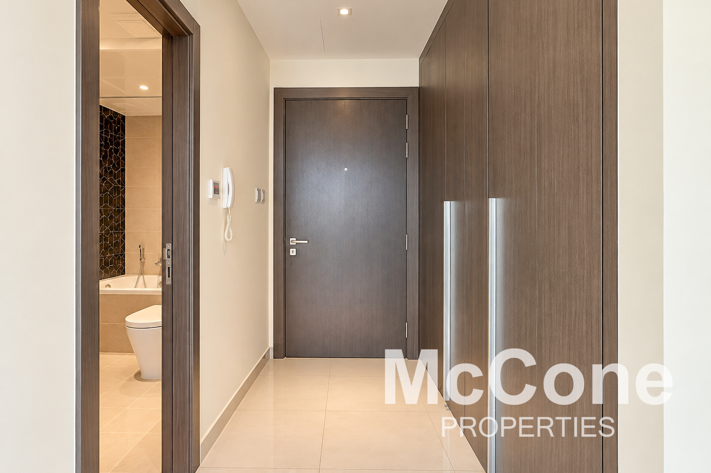 Studio Apartment for Rent in AG Tower, Business Bay — photograph 11 of 11