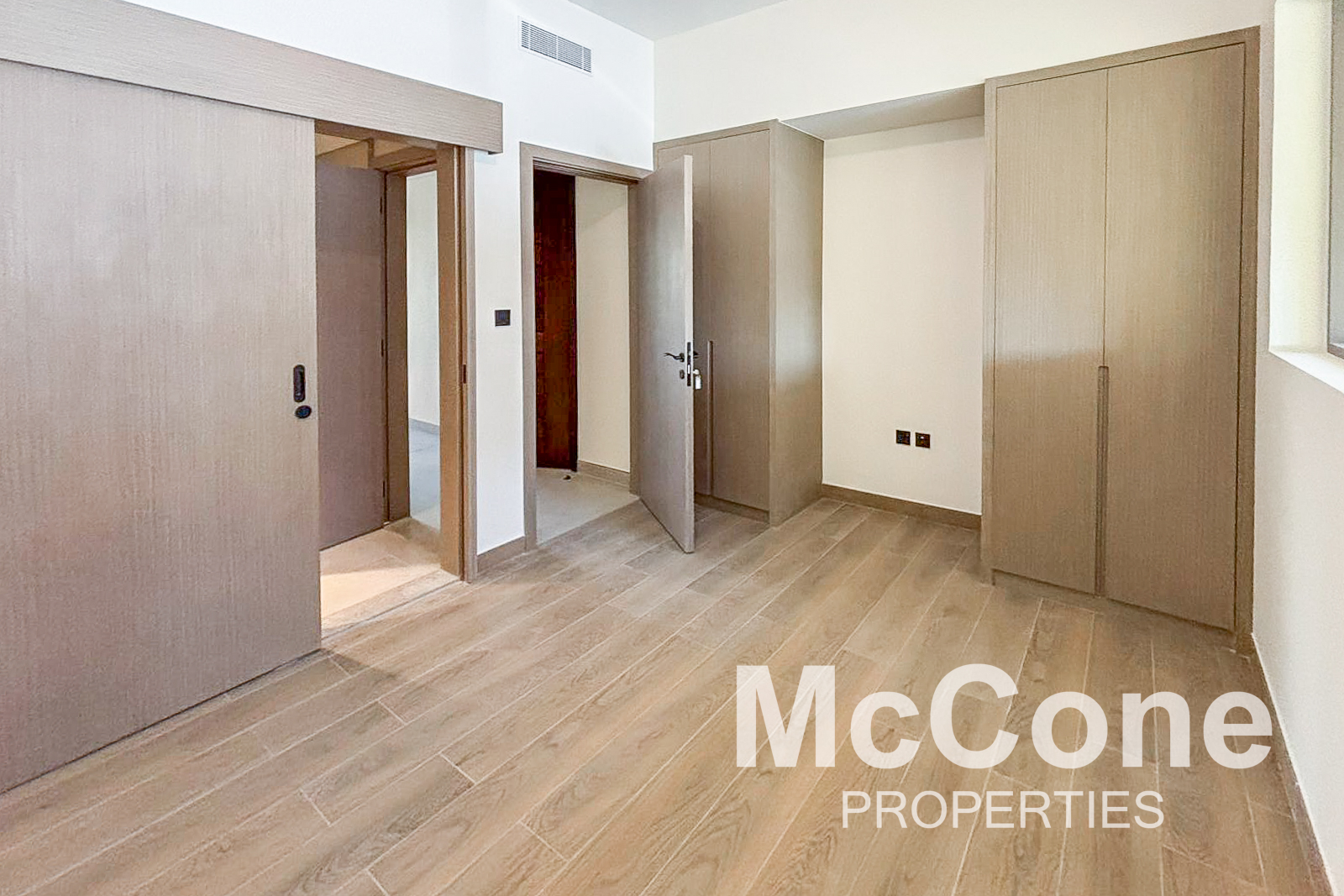 4 Bedroom Villa for Rent in Malta, Damac Lagoons — photo 7 of 10