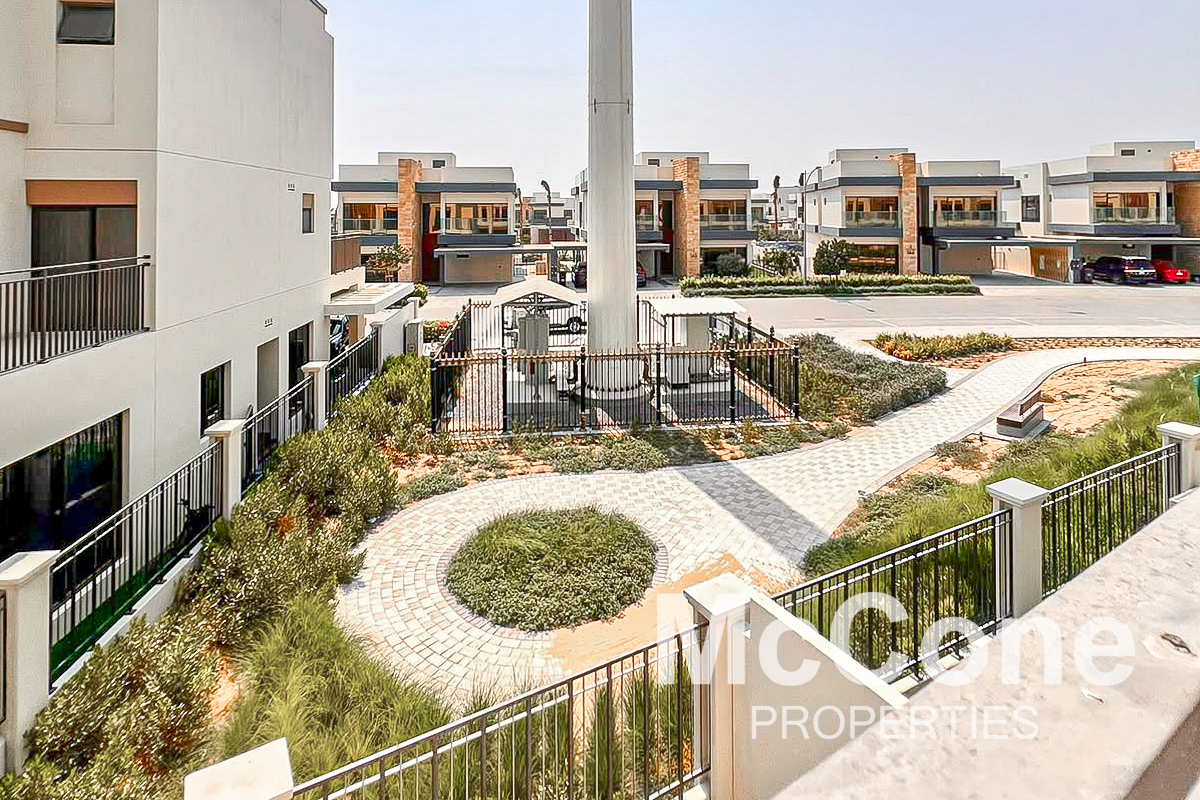 5 Bedroom Villa for Rent in Costa Brava 1, Damac Lagoons — photo 6 of 10