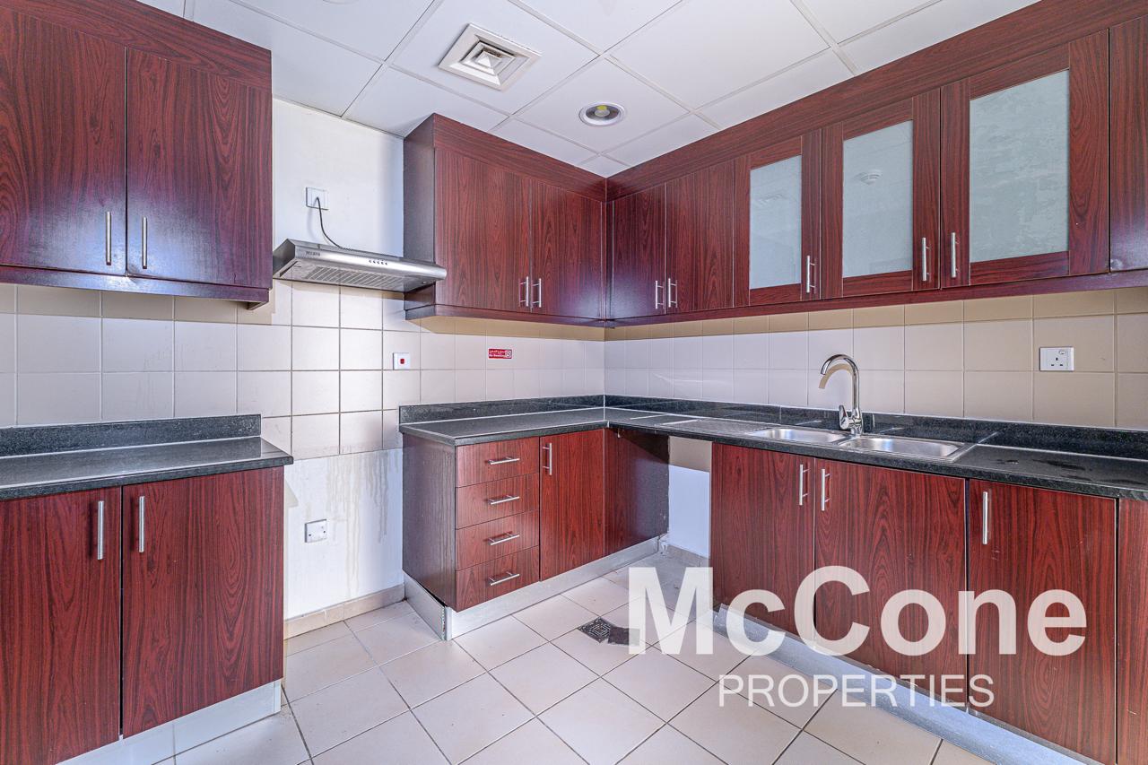 2 Bedroom Apartment for Rent in Amwaj 4, Jumeirah Beach Residence — photo 4 of 15