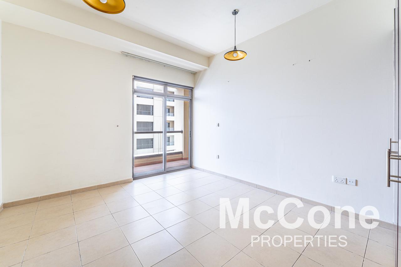 2 Bedroom Apartment for Rent in Amwaj 4, Jumeirah Beach Residence — photo 7 of 15